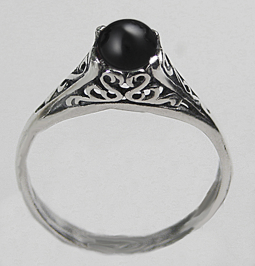 Sterling Silver Filigree Ring With Black Onyx Size 8